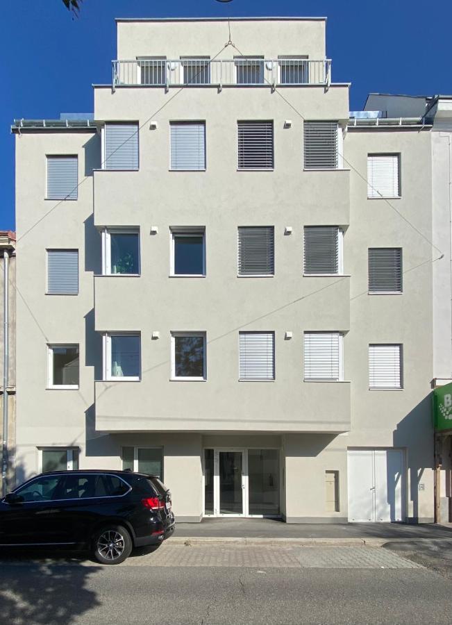 Stad10 - Apartments Very Close To Subway U2 Stadlau Vienna Exterior photo